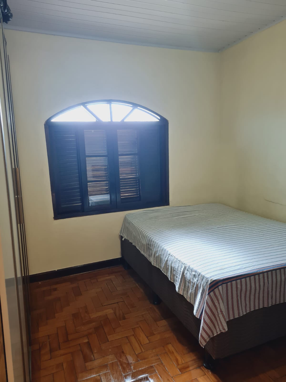 CASA EM VIELA NO CENTRO HISTORICO DE CANANEIA