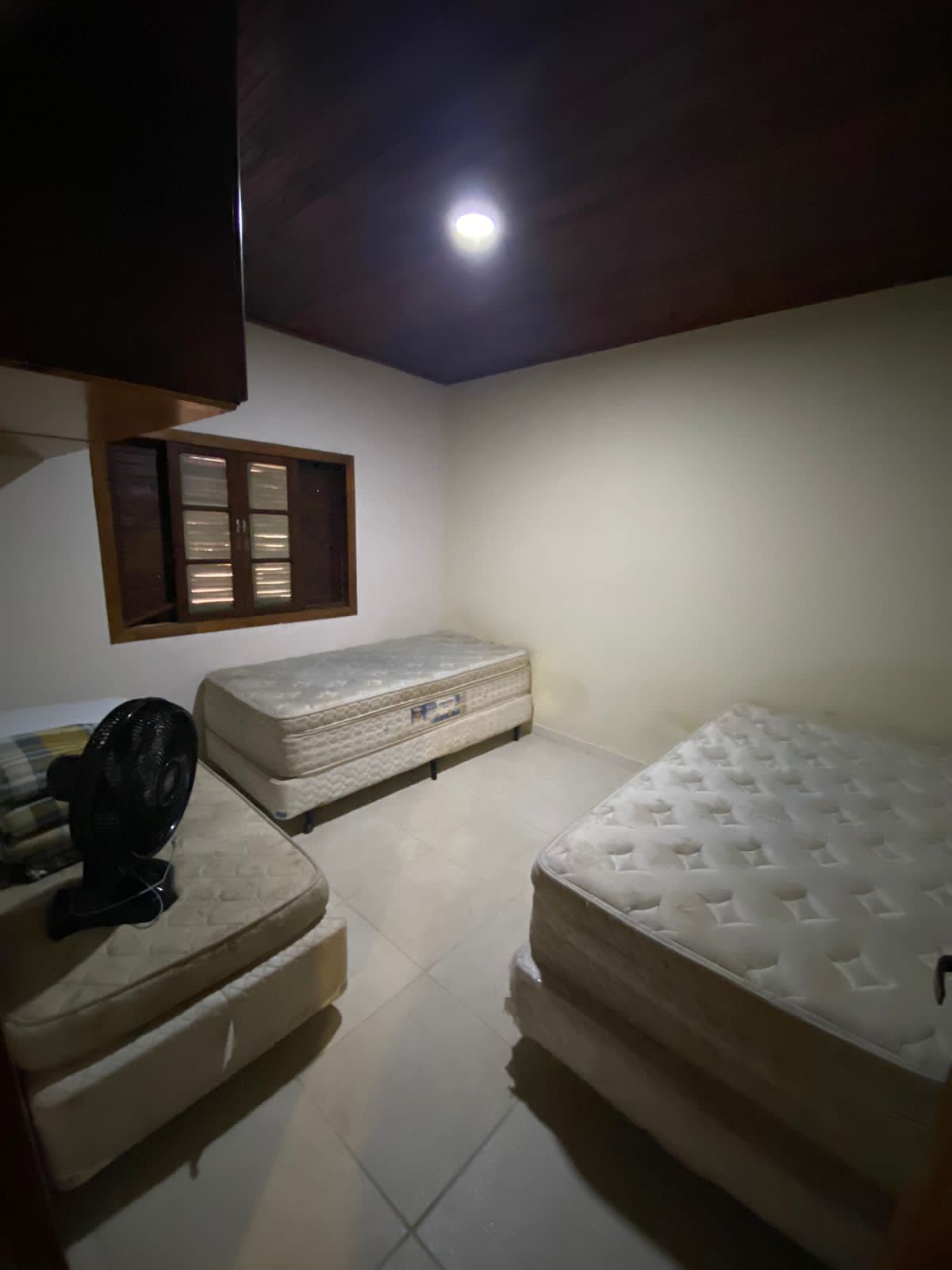 CASA COM PISCINA BAIRRO CARIJO