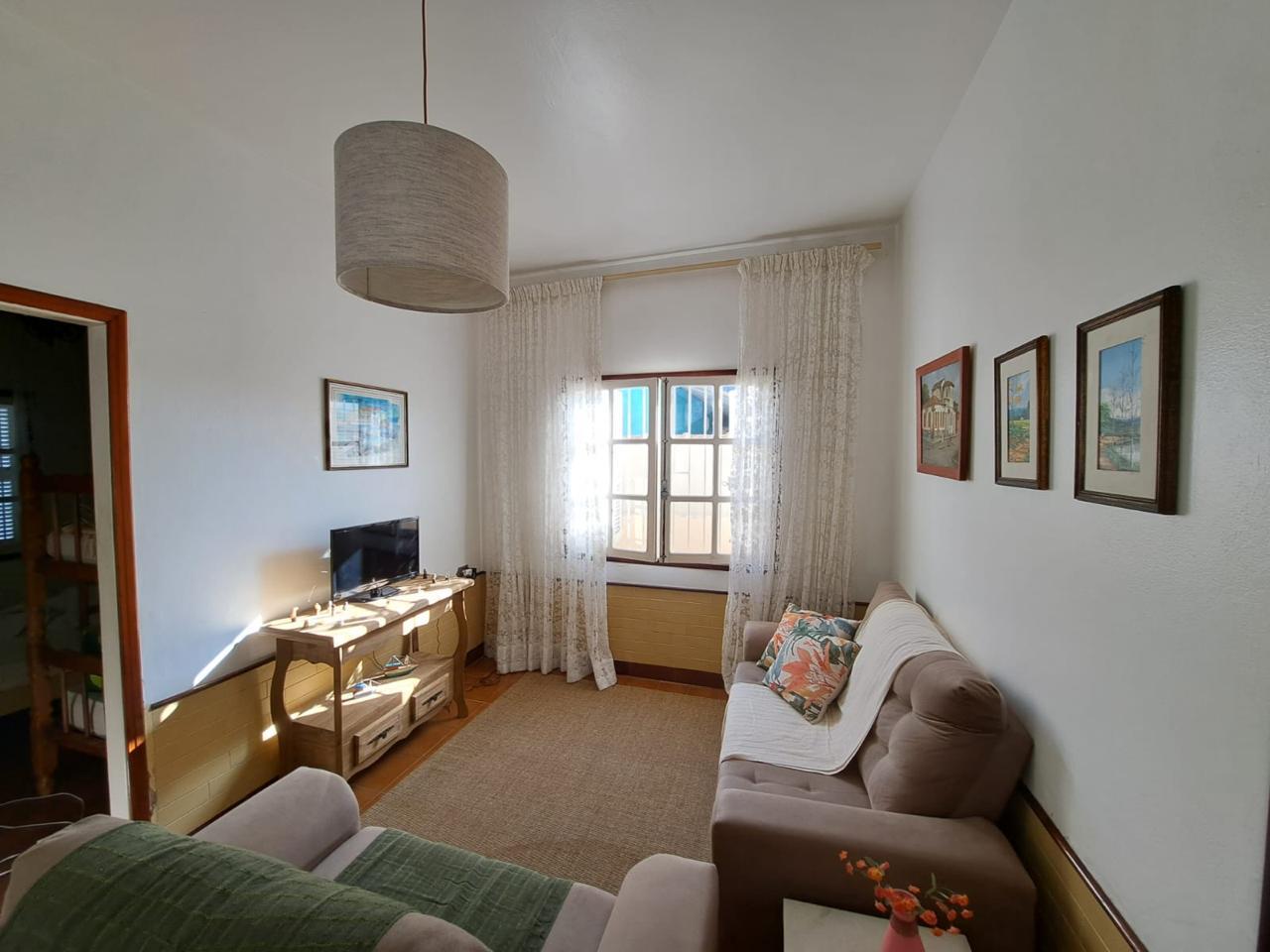 LINDA CASA BAIRRO ROCIO EM CANANÉIA