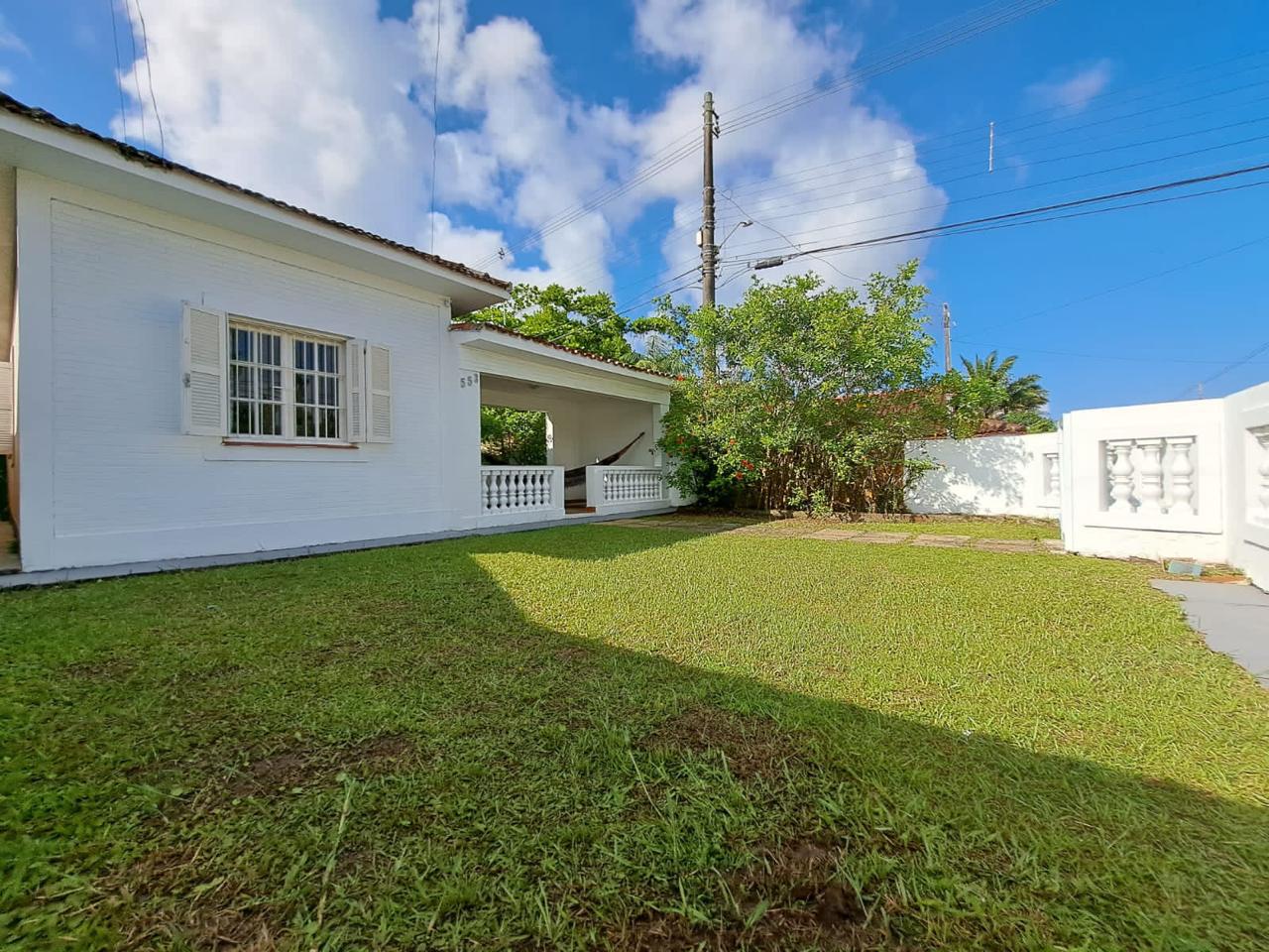 LINDA CASA BAIRRO ROCIO EM CANANÉIA