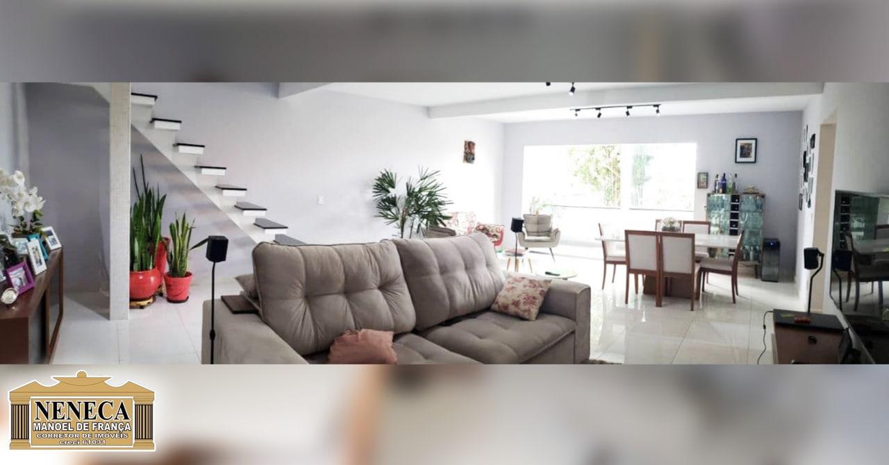 LINDO SOBRADO NO CENTRO HISTORICO DE CANANEIA