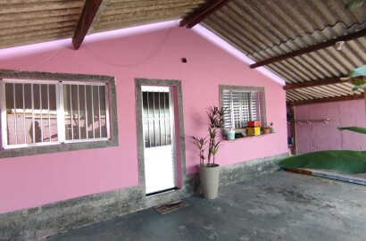 CASA COM PISCINA BAIRRO ACARAU