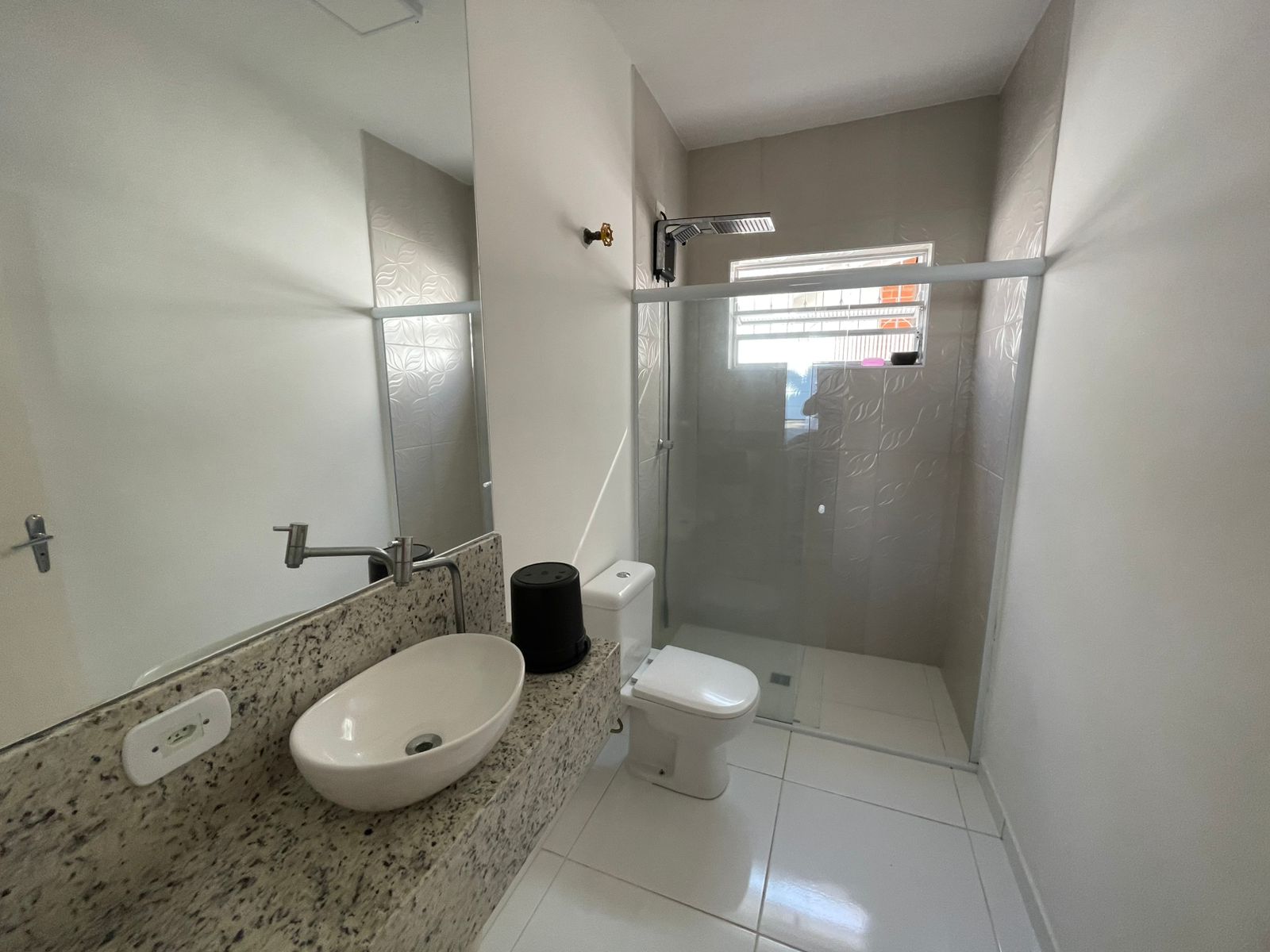 LINDA CASA BAIRRO RETIRO DAS CARAVELAS