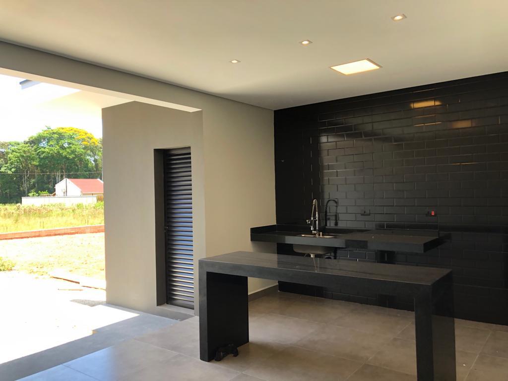 LINDA CASA CONDOMINIO RESERVA DA MATA EM CANANEIA