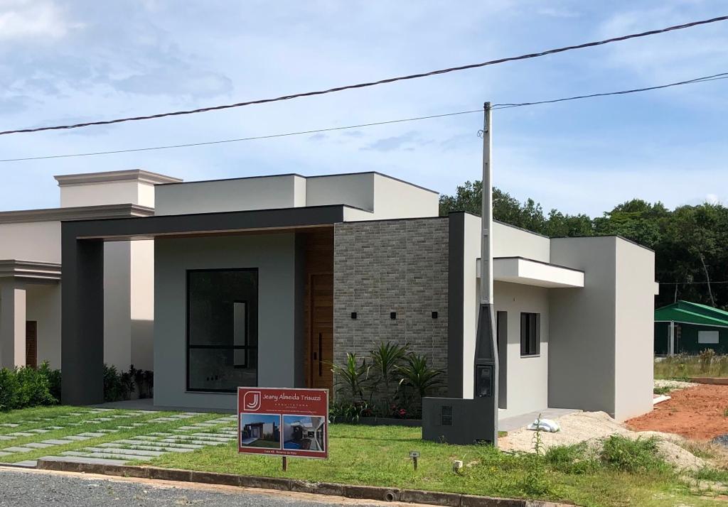 LINDA CASA CONDOMINIO RESERVA DA MATA EM CANANEIA