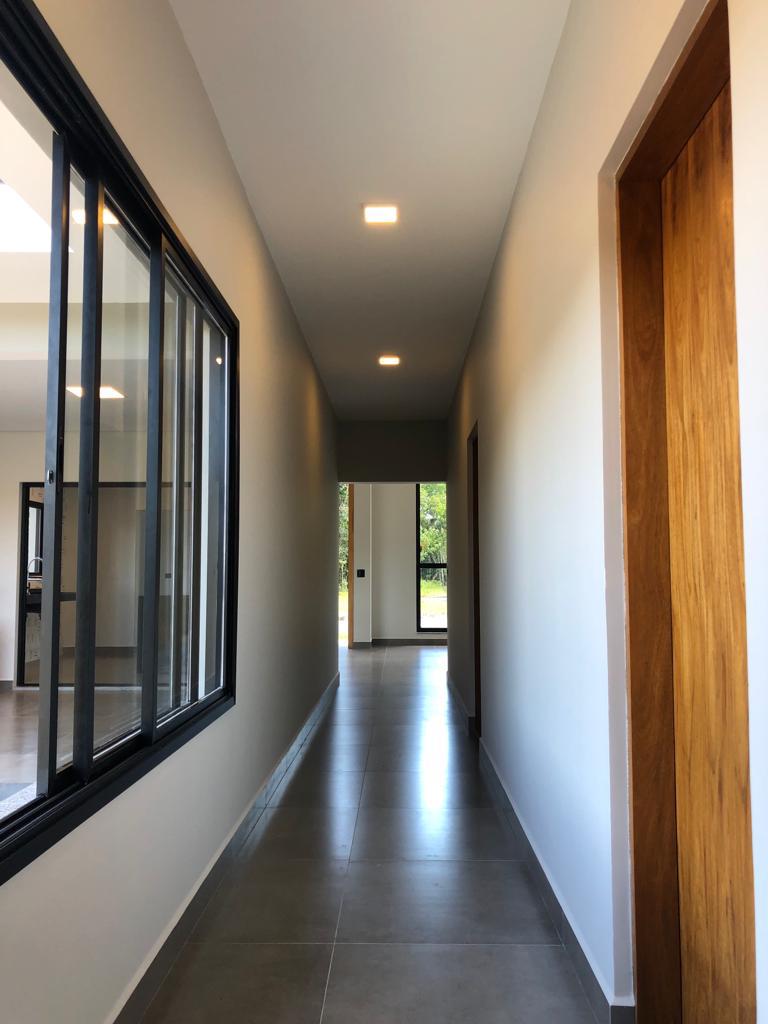 LINDA CASA CONDOMINIO RESERVA DA MATA EM CANANEIA