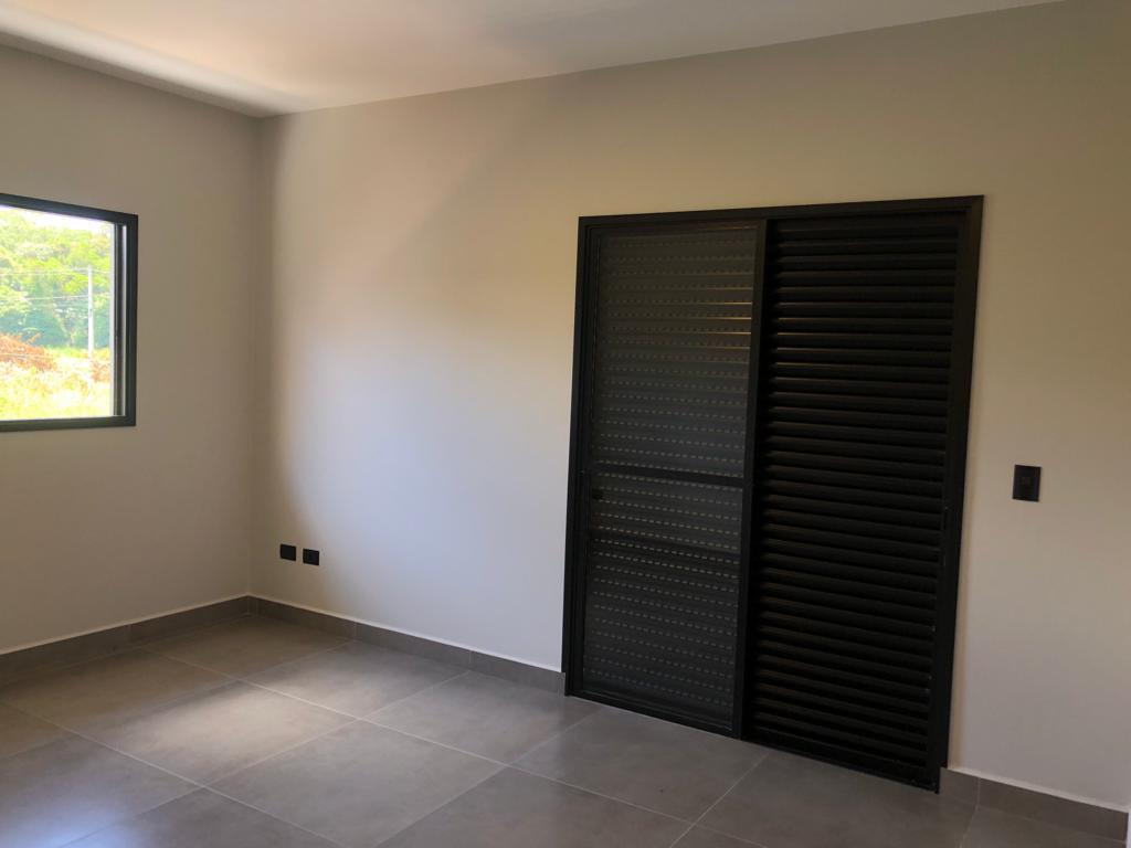 LINDA CASA CONDOMINIO RESERVA DA MATA EM CANANEIA