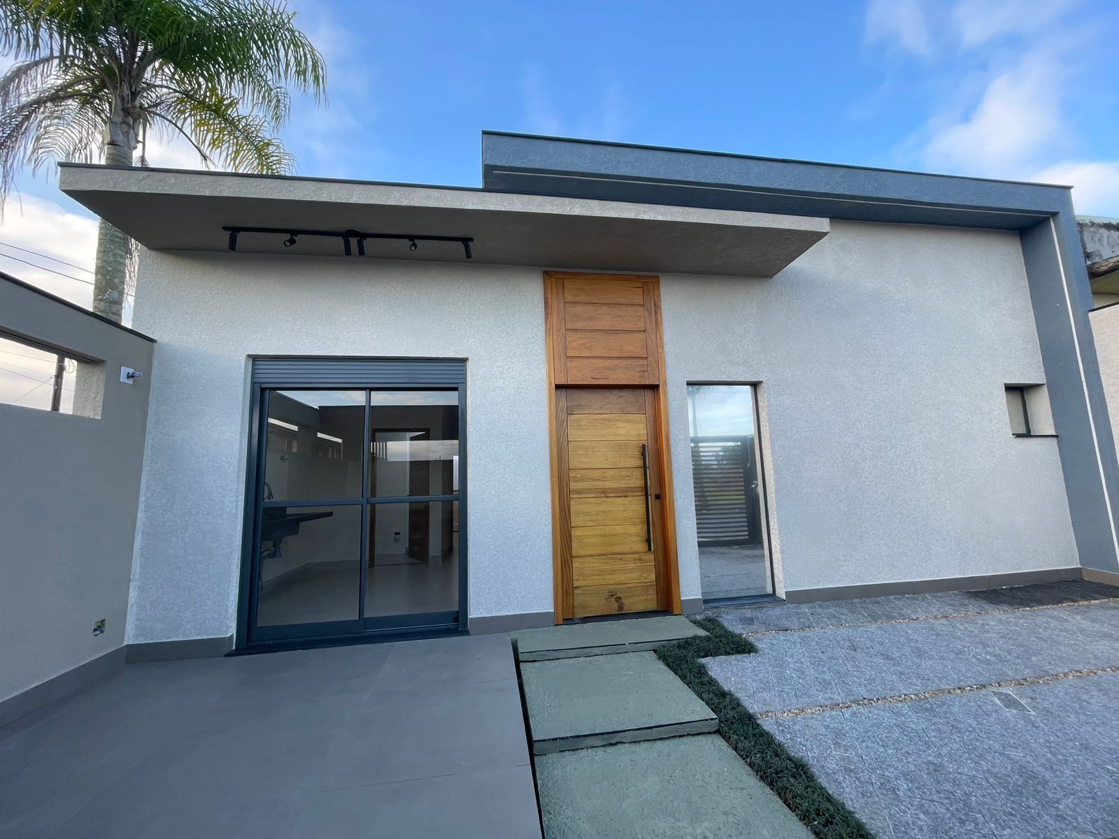 LINDA CASA BAIRRO RETIRO DAS CARAVELAS