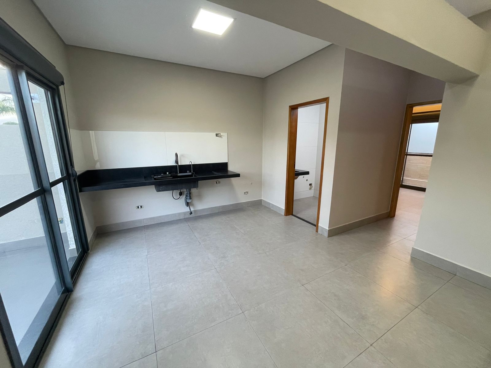 LINDA CASA BAIRRO RETIRO DAS CARAVELAS