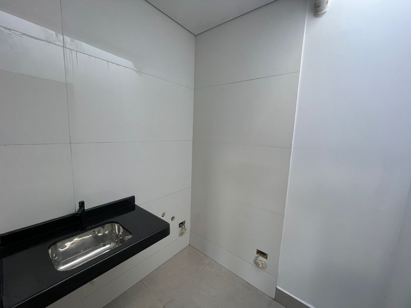 LINDA CASA BAIRRO RETIRO DAS CARAVELAS