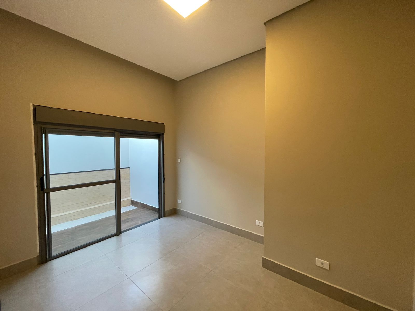 LINDA CASA BAIRRO RETIRO DAS CARAVELAS