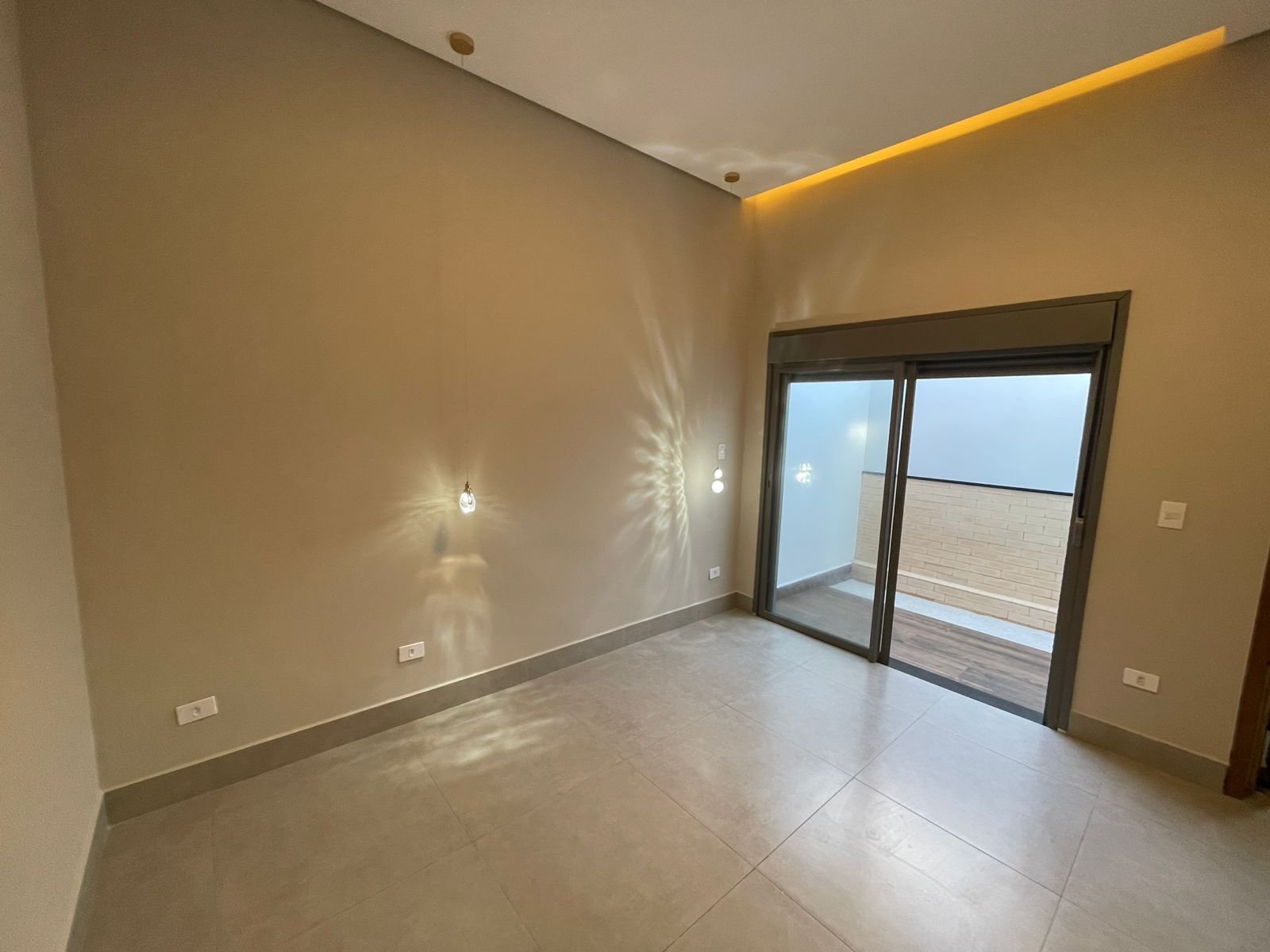 LINDA CASA BAIRRO RETIRO DAS CARAVELAS