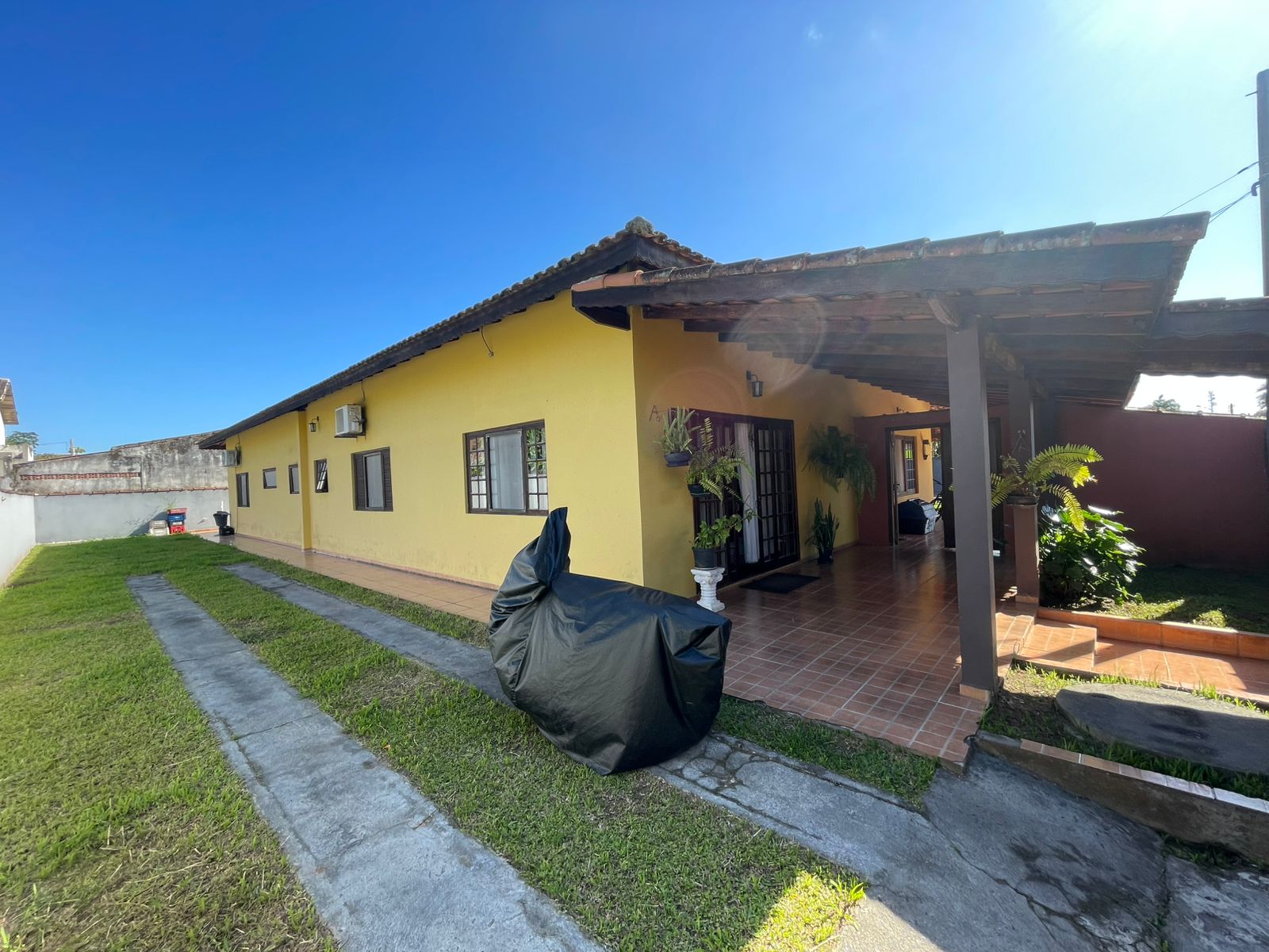 CASA ALTO PADRÃO BAIRRO RETIRO DAS CARAVELAS