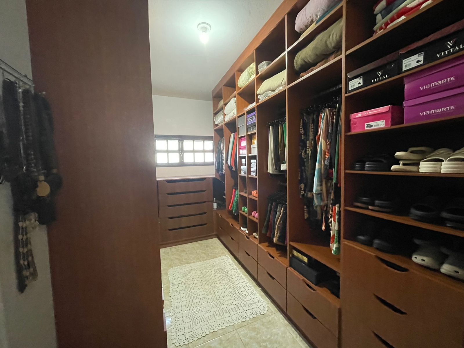 CASA ALTO PADRÃO BAIRRO RETIRO DAS CARAVELAS