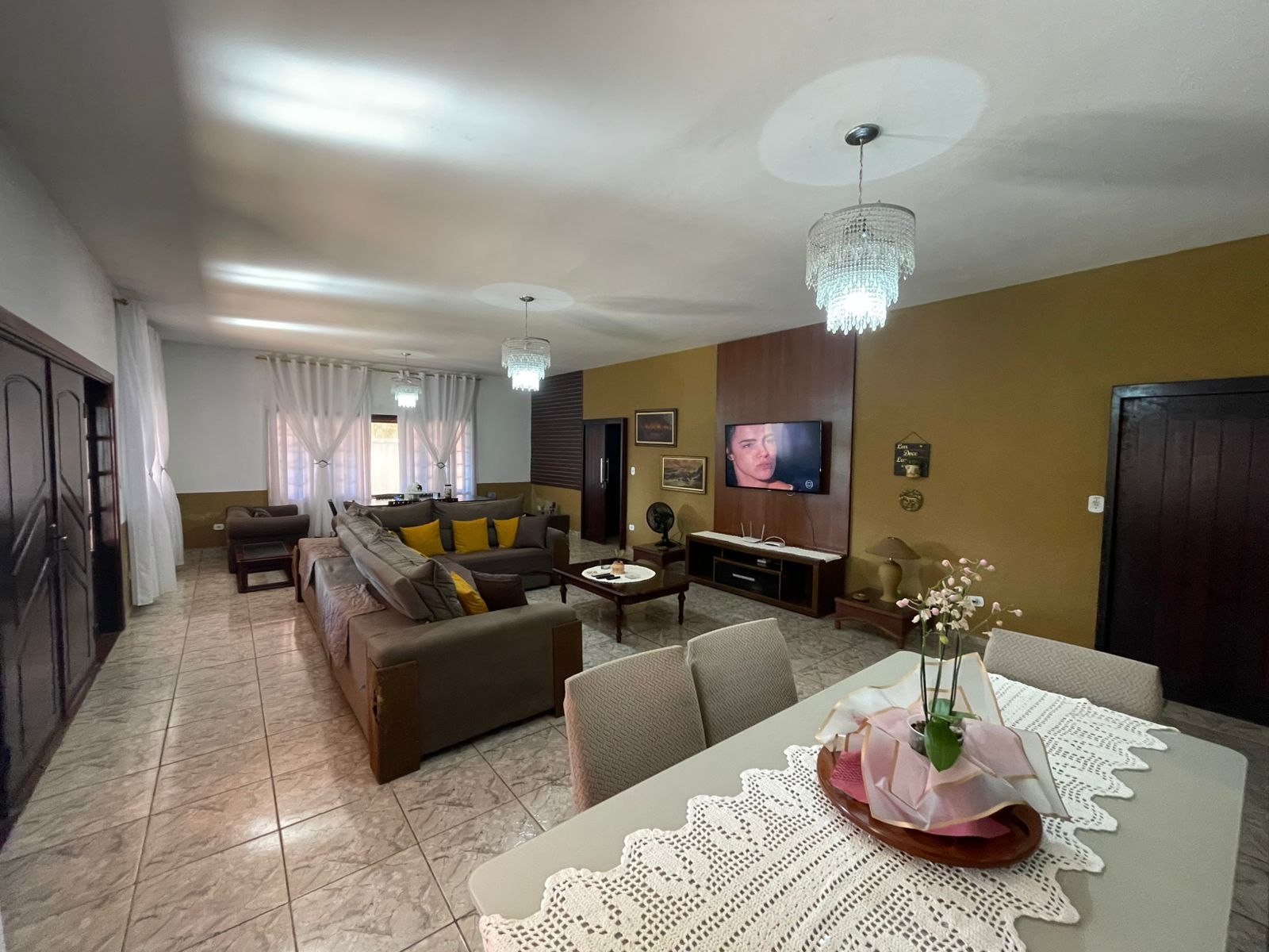 CASA ALTO PADRÃO BAIRRO RETIRO DAS CARAVELAS