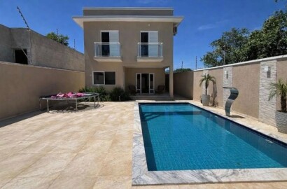 LINDO SOBRADO BAIRRO CENTRO EM CANANEIA