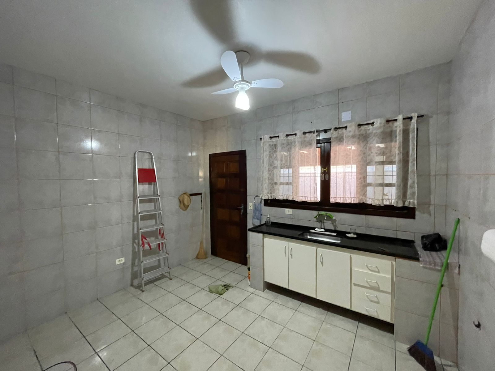 CASA BAIRRO DO CENTRO EM CANANEIA