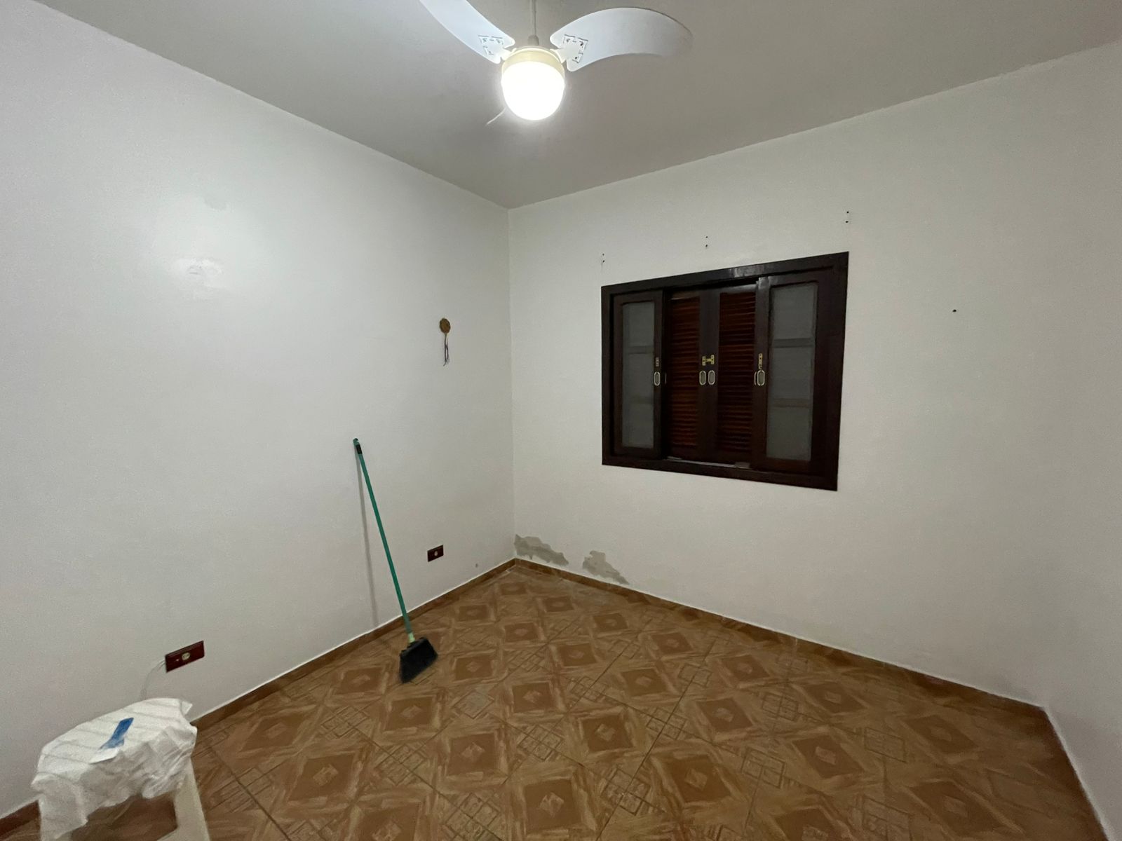 CASA BAIRRO DO CENTRO EM CANANEIA