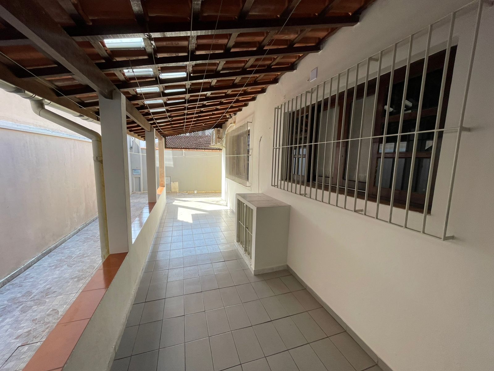 CASA BAIRRO DO CENTRO EM CANANEIA