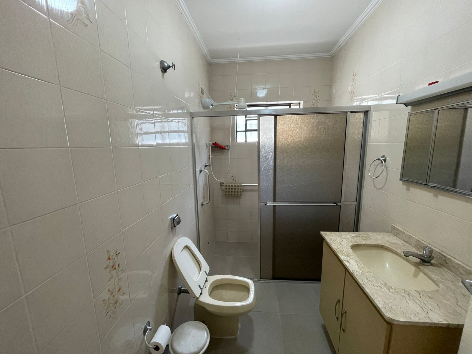 LINDA CASA BAIRRO RETIRO DAS CARAVELAS